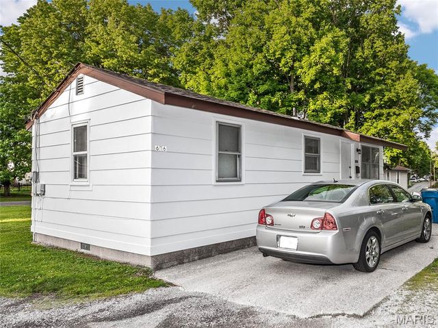 615 N Center Street, Collinsville, IL 62234