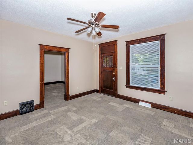 615 N Center Street, Collinsville, IL 62234
