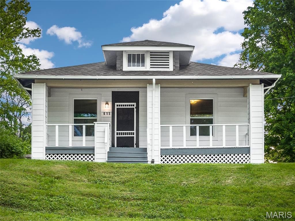 615 N Center Street, Collinsville, IL 62234