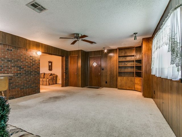 2120 N Divis Avenue, Bethany, OK 73008