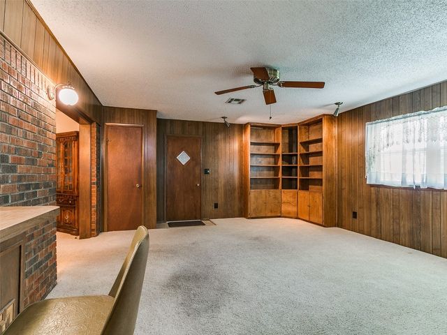 2120 N Divis Avenue, Bethany, OK 73008
