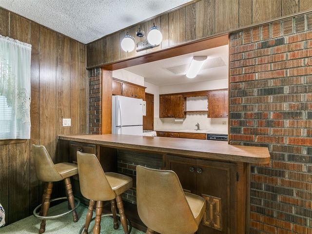 2120 N Divis Avenue, Bethany, OK 73008
