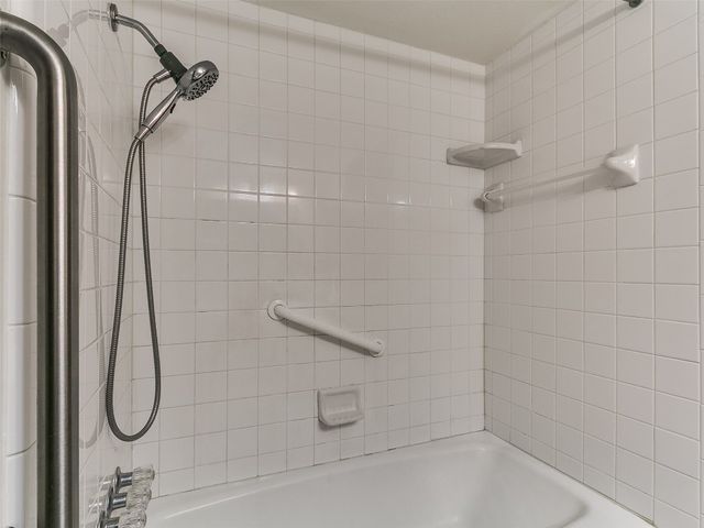 2120 N Divis Avenue, Bethany, OK 73008