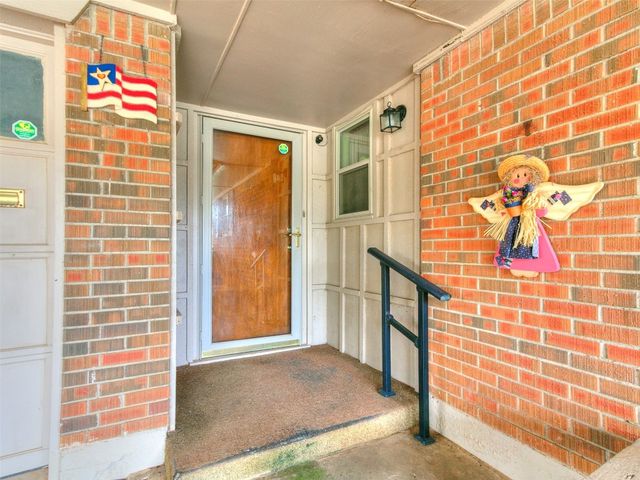 2120 N Divis Avenue, Bethany, OK 73008