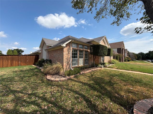 401 Pin Oak Trail, Keller, TX 76248