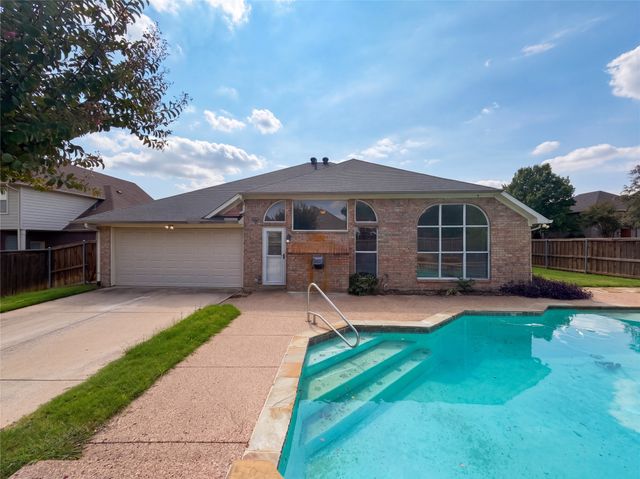 401 Pin Oak Trail, Keller, TX 76248