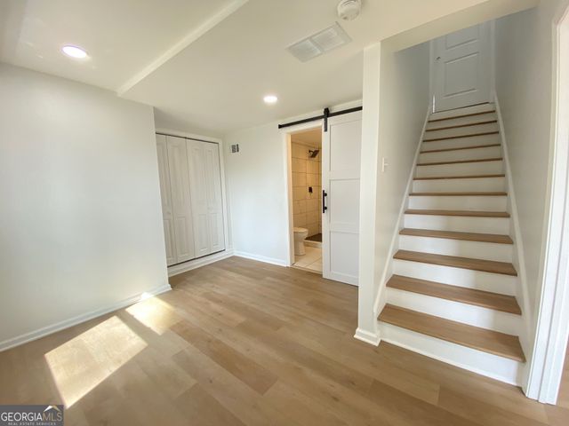 2960 Hogan Road, East Point, GA 30344