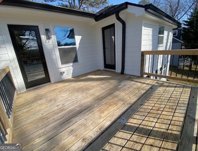 2960 Hogan Road, East Point, GA 30344