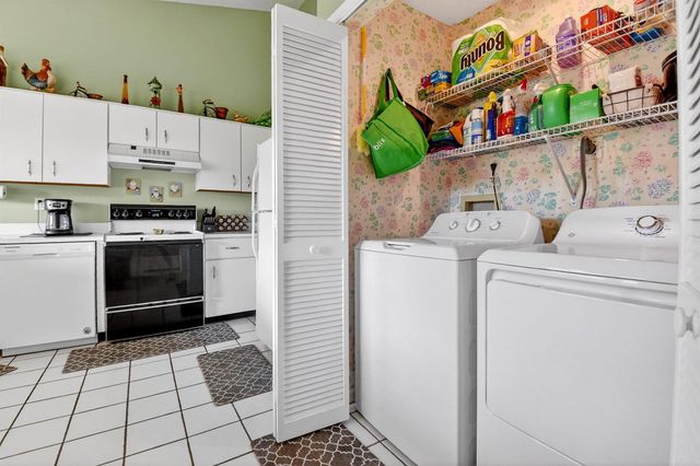 5903 Parkwalk Drive 623, Boynton Beach, FL 33472