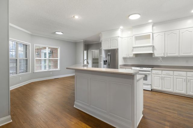 233 Plantation Drive, Manning, SC 29102