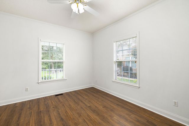 233 Plantation Drive, Manning, SC 29102