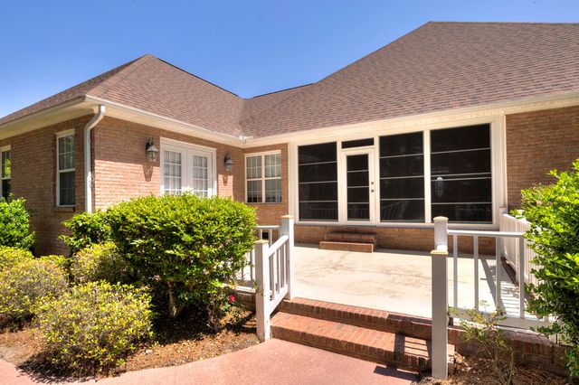 233 Plantation Drive, Manning, SC 29102