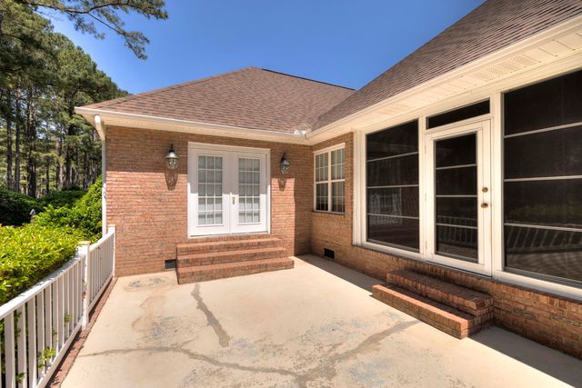 233 Plantation Drive, Manning, SC 29102