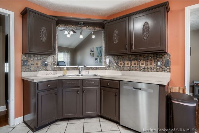 1704 Sterling Oaks Drive, Sellersburg, IN 47172