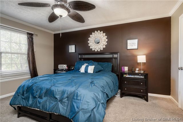 1704 Sterling Oaks Drive, Sellersburg, IN 47172