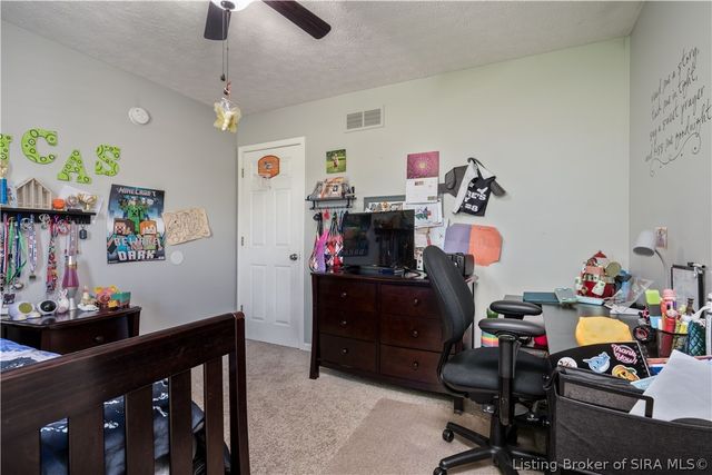 1704 Sterling Oaks Drive, Sellersburg, IN 47172