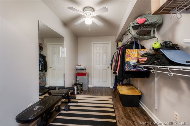 1704 Sterling Oaks Drive, Sellersburg, IN 47172