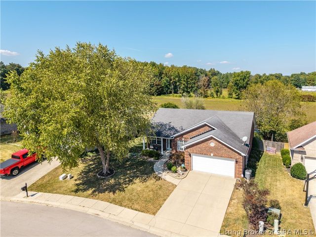 1704 Sterling Oaks Drive, Sellersburg, IN 47172