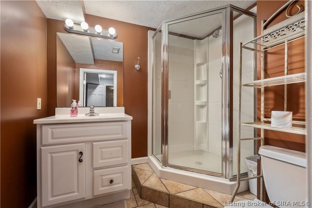 1704 Sterling Oaks Drive, Sellersburg, IN 47172