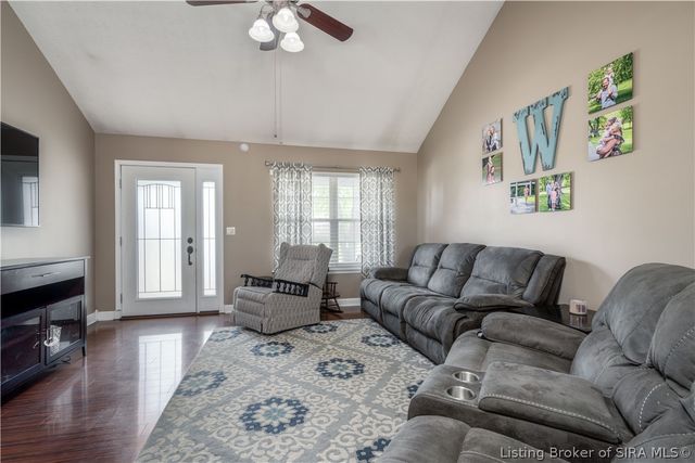 1704 Sterling Oaks Drive, Sellersburg, IN 47172