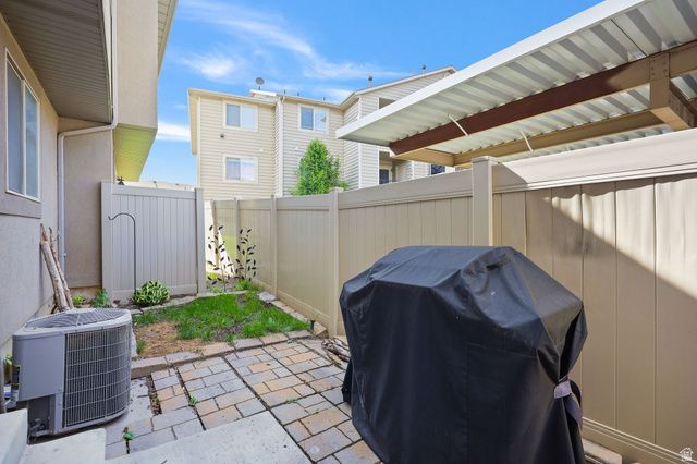 108 W ARLINGTON, Harrisville, UT 84414