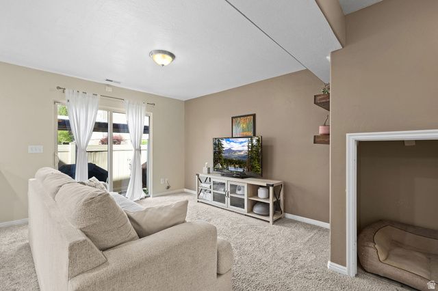 108 W ARLINGTON, Harrisville, UT 84414