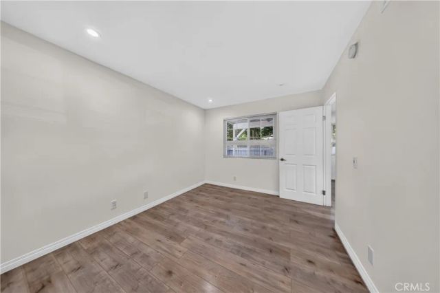 7025 Glade Ave. 2, Canoga Park, CA 91303