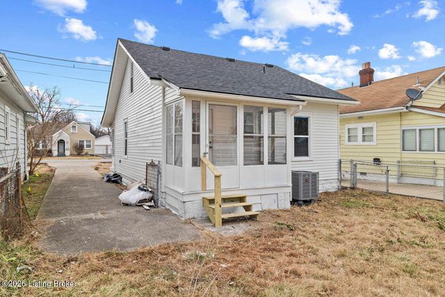 722 Inverness Ave, Louisville, KY 40214