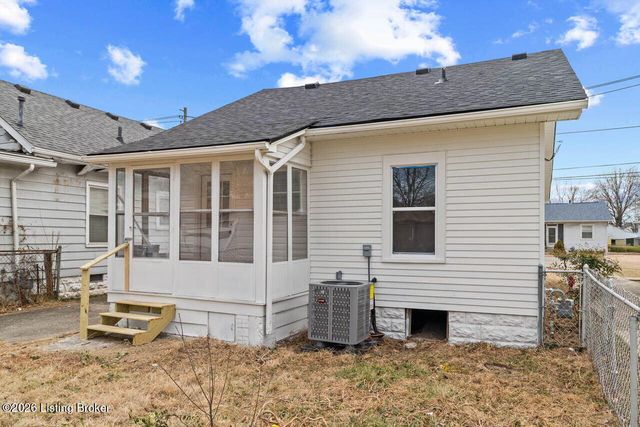 722 Inverness Ave, Louisville, KY 40214