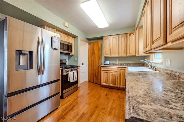 335 Blissfield Drive, Willowick, OH 44095