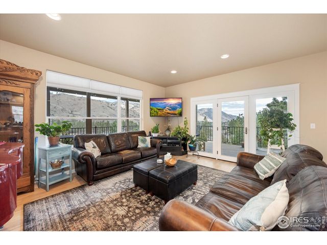 229 Rustic Rd, Bellvue, CO 80512