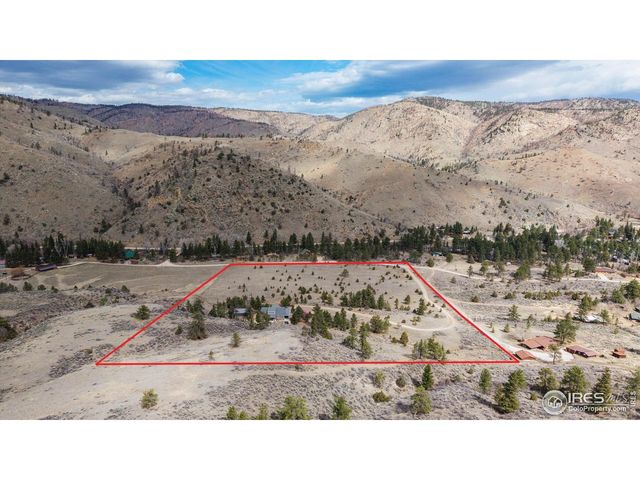 229 Rustic Rd, Bellvue, CO 80512