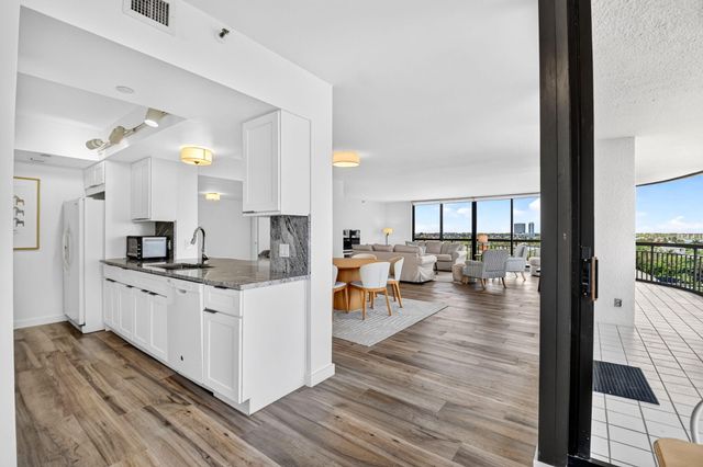 4000 N Ocean Drive 703, Singer Island, FL 33404
