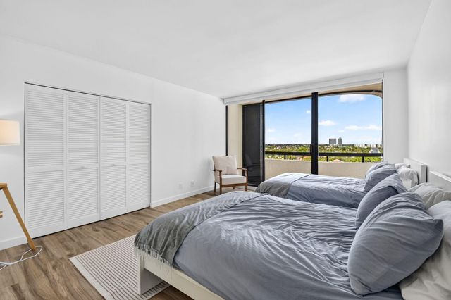 4000 N Ocean Drive 703, Singer Island, FL 33404