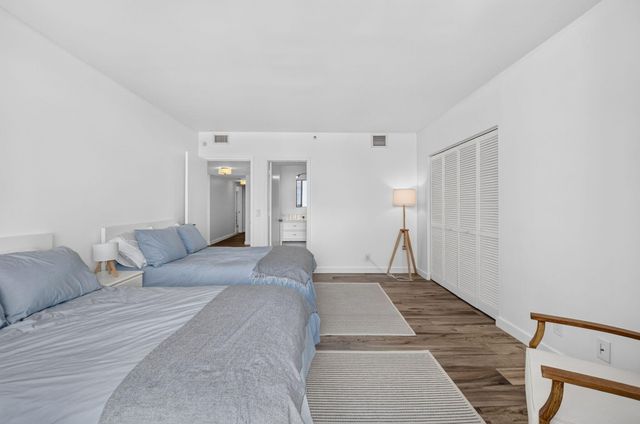 4000 N Ocean Drive 703, Singer Island, FL 33404
