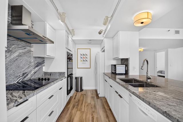4000 N Ocean Drive 703, Singer Island, FL 33404