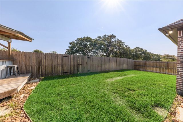 3907 Eskew Drive, College Station, TX 77845