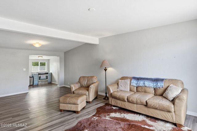 6417 E Calle Herculo, Tucson, AZ 85710