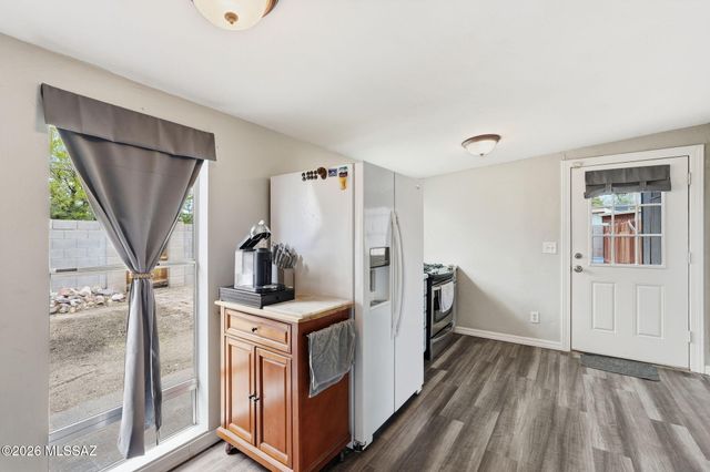 6417 E Calle Herculo, Tucson, AZ 85710