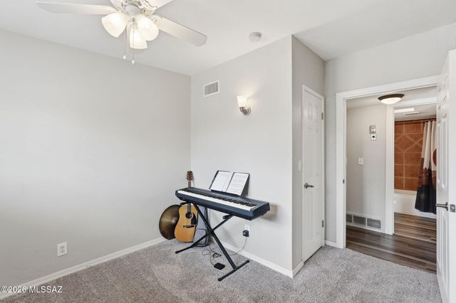 6417 E Calle Herculo, Tucson, AZ 85710