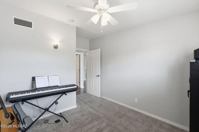 6417 E Calle Herculo, Tucson, AZ 85710
