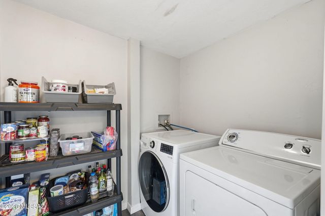 6417 E Calle Herculo, Tucson, AZ 85710