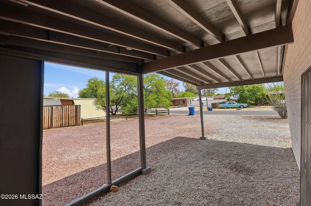 6417 E Calle Herculo, Tucson, AZ 85710