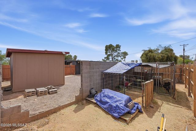 6417 E Calle Herculo, Tucson, AZ 85710