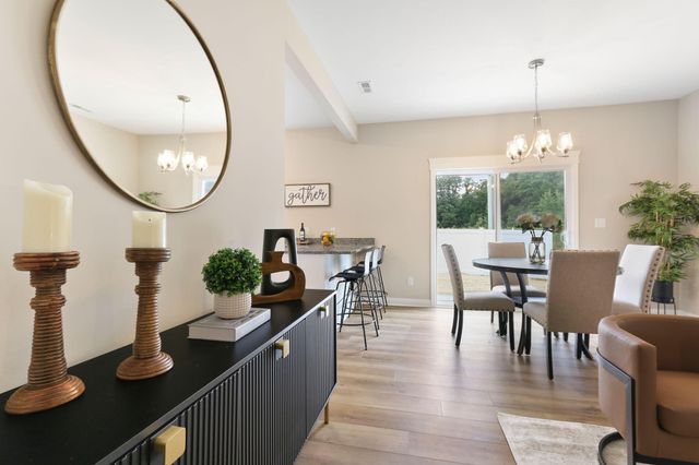 925 Paula Court, Hobart, IN 46342