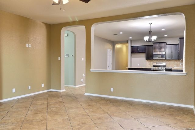 211 Finch Knoll, San Antonio, TX 78253