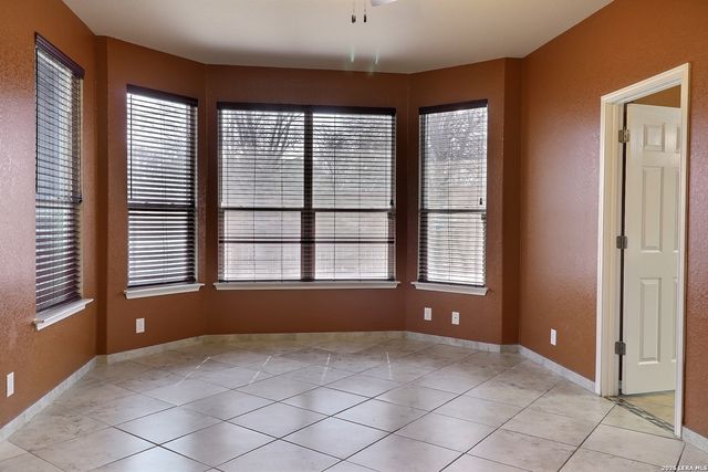 211 Finch Knoll, San Antonio, TX 78253