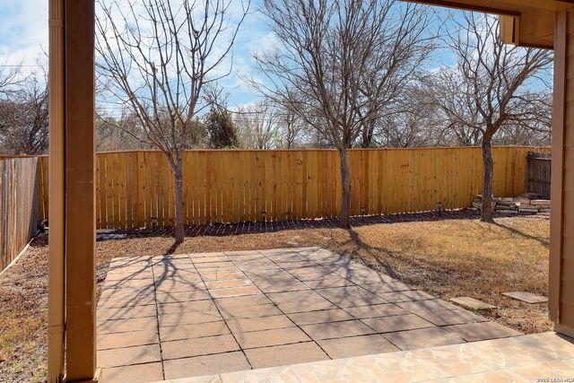 211 Finch Knoll, San Antonio, TX 78253