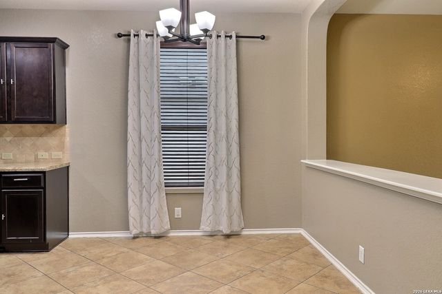 211 Finch Knoll, San Antonio, TX 78253