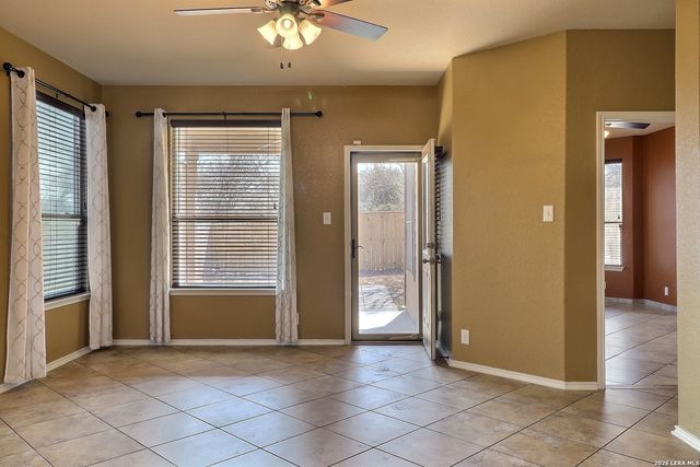 211 Finch Knoll, San Antonio, TX 78253